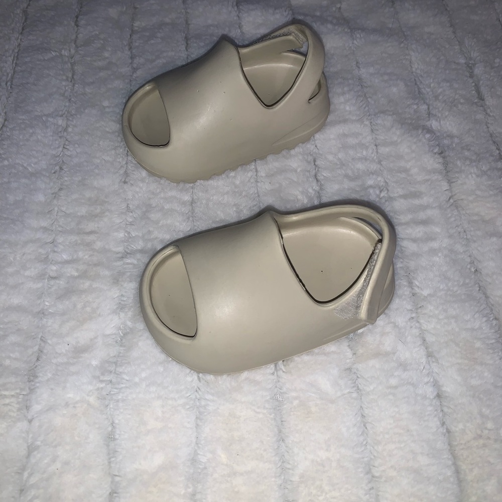 Tan Sandals - Picture 2 of 4